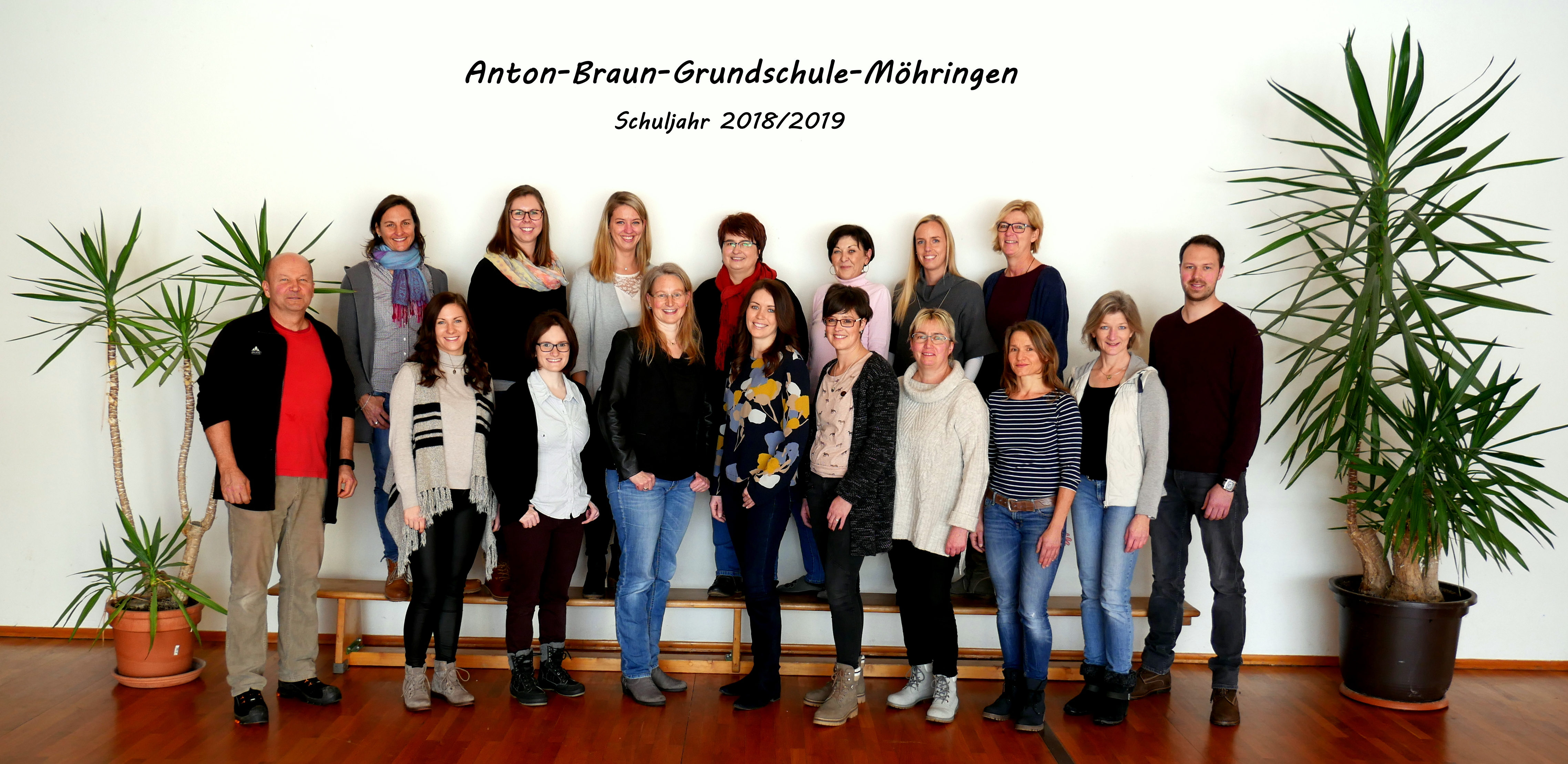 Gruppenfoto des Kollegiums der Anton-Braun-Grundschule-Möhringen.